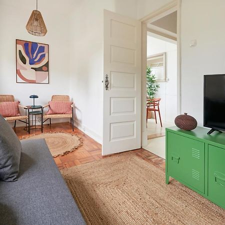 Light-Filled & Renovated Apartment, By Timecooler Lisbon Exterior photo