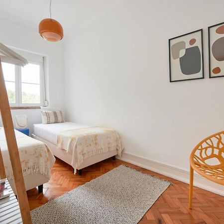 Light-Filled & Renovated Apartment, By Timecooler Lisbon Exterior photo