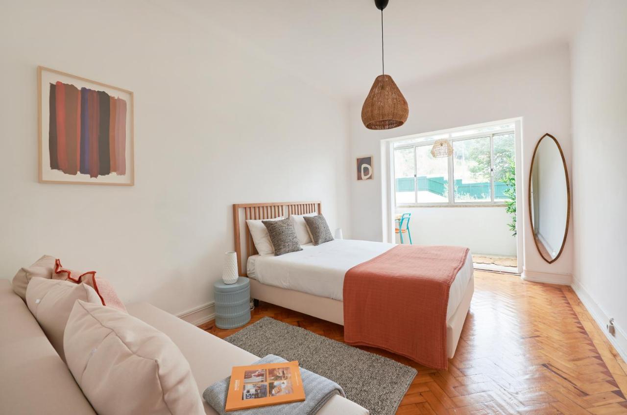 Light-Filled & Renovated Apartment, By Timecooler Lisbon Exterior photo