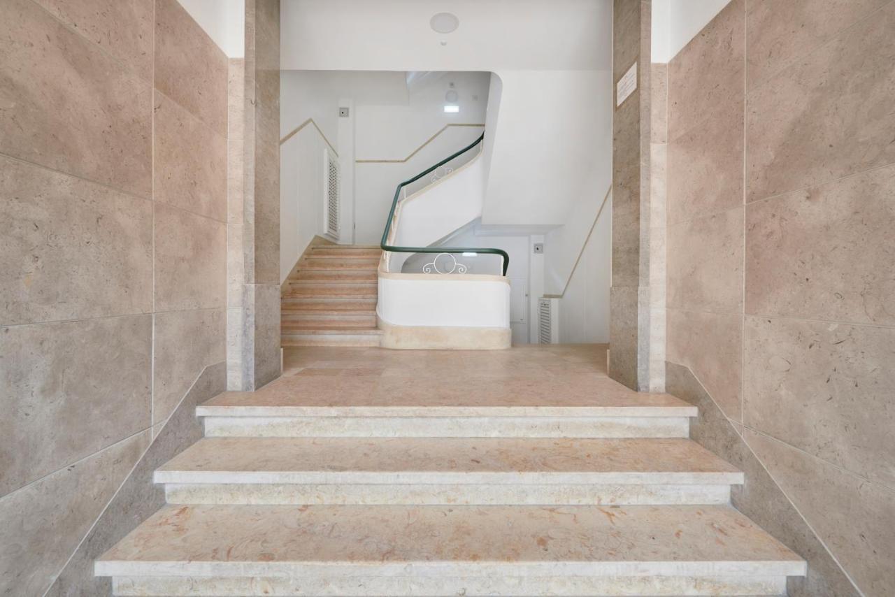 Light-Filled & Renovated Apartment, By Timecooler Lisbon Exterior photo