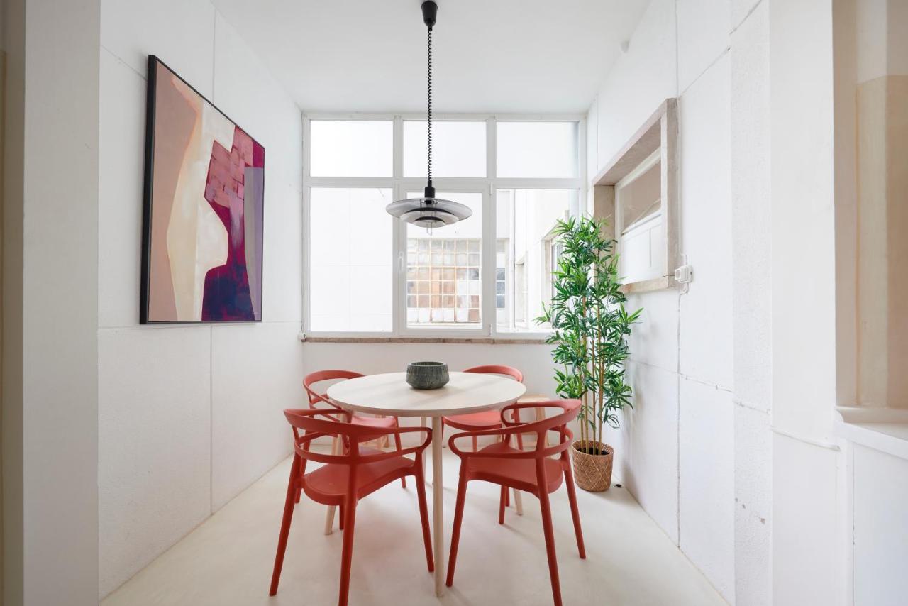 Light-Filled & Renovated Apartment, By Timecooler Lisbon Exterior photo